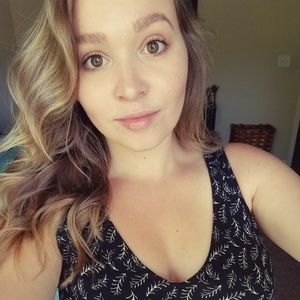 Meet your Posher, Angelique